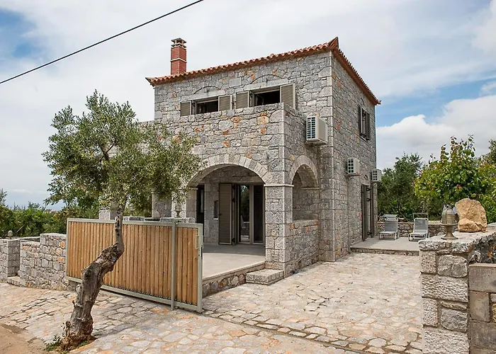 Διαμέρισμα Dosona Mani *